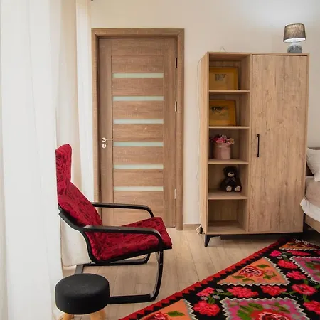Vila M12 Affittacamere Năvodari